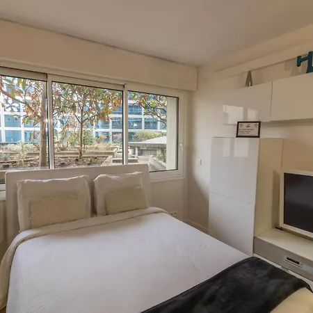 Private Studio - Avenue Wagram شقة باريس